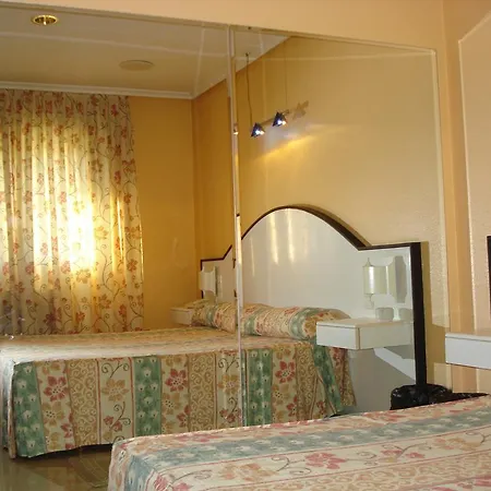 Motel Cancun Barbadas-ourense Os Fornos