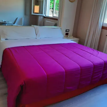 Motel Cancun Barbadas-ourense *